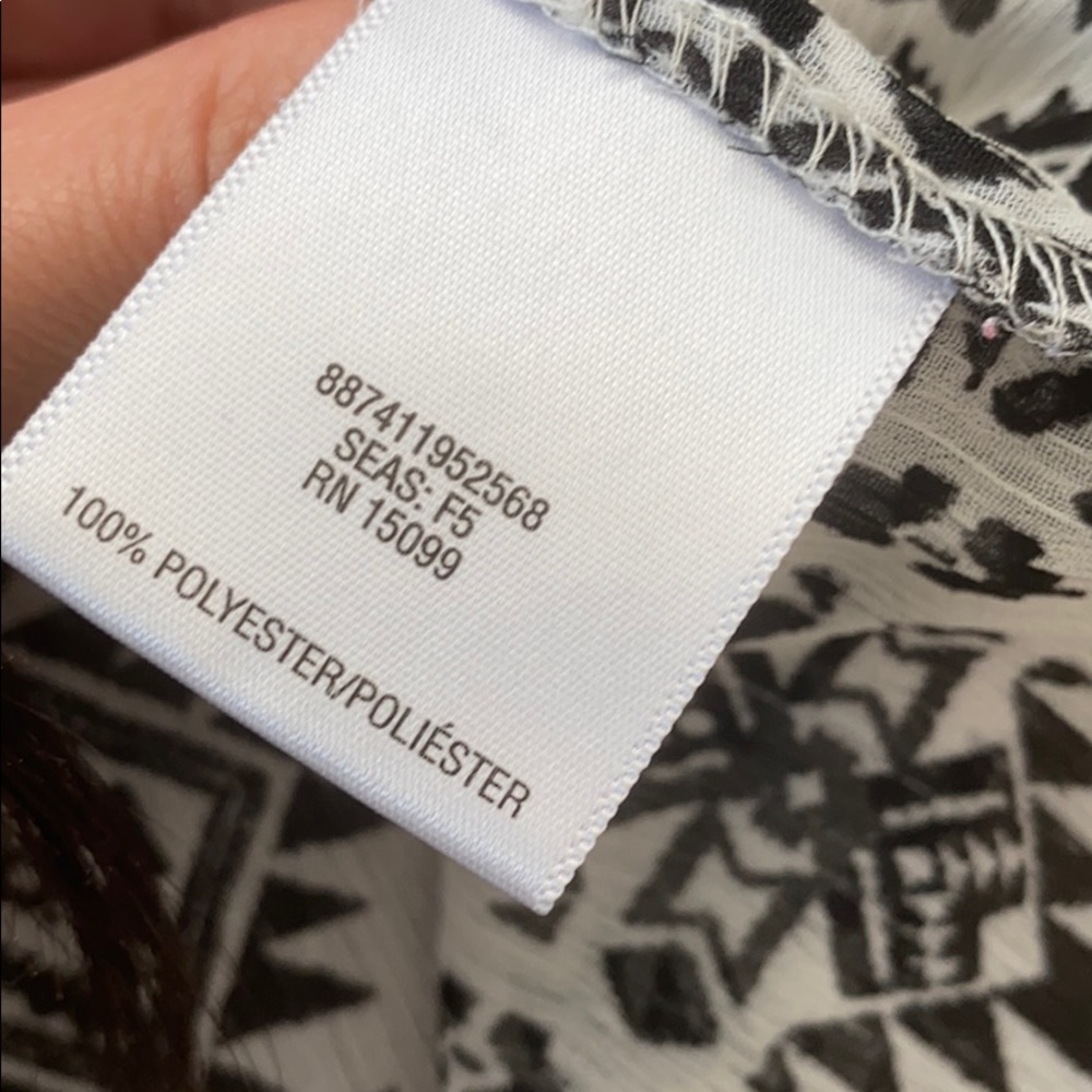 Patterned Blouse - Picture 5 of 5
